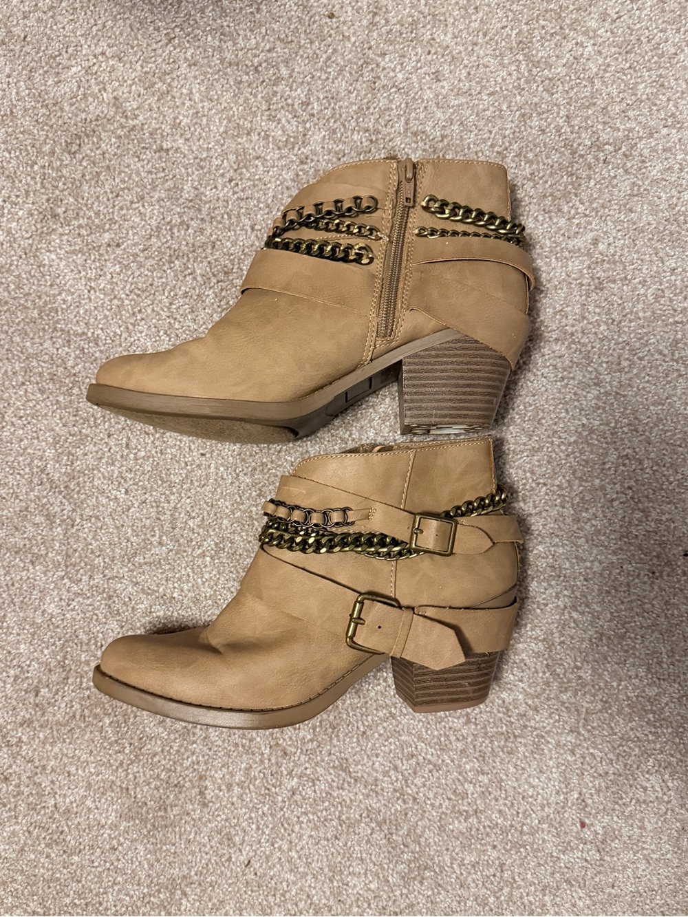 Kohl's Tan Buckle & Chain Ankle Booties Women’s 8 1/2 Small Heel